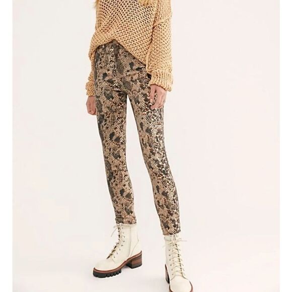 Free people raw high-rise snake print jeggings - Picture 1 of 8